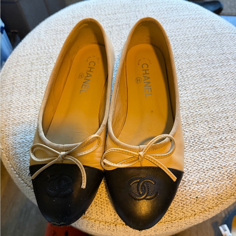 Chanel Two-Tone Beige and Black Flats